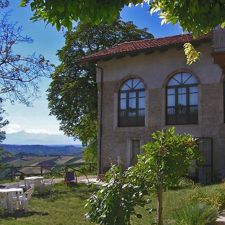 Casa Branzele Acomodação com café da manhã Trezzo Tinella Exterior foto