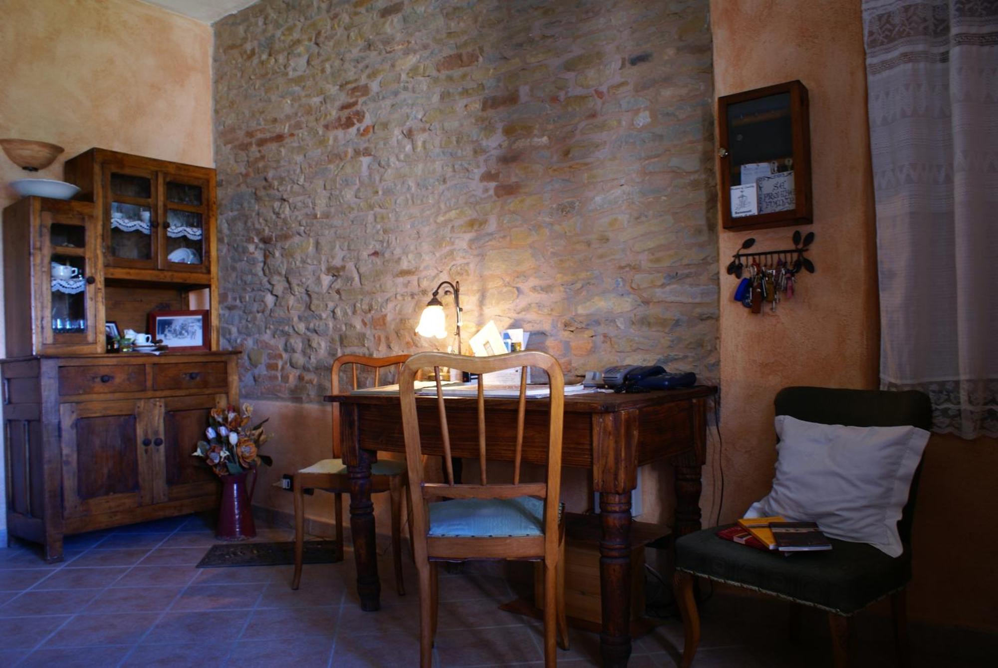 Casa Branzele Acomodação com café da manhã Trezzo Tinella Exterior foto